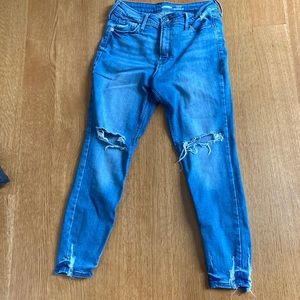 Old Navy high waisted rockstar super skinny jeans, size 6 petite